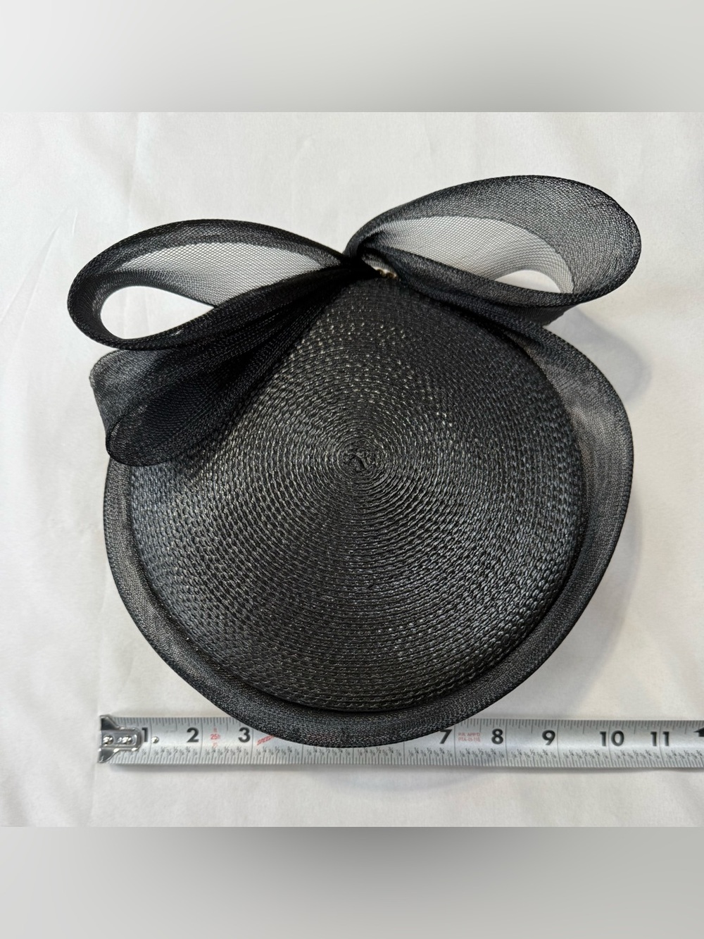 Black Church/Derby Bow Straw Circle Fascinator Hat - Picture 6 of 9